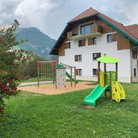 Apartment Le Balcon Du Golf Giez